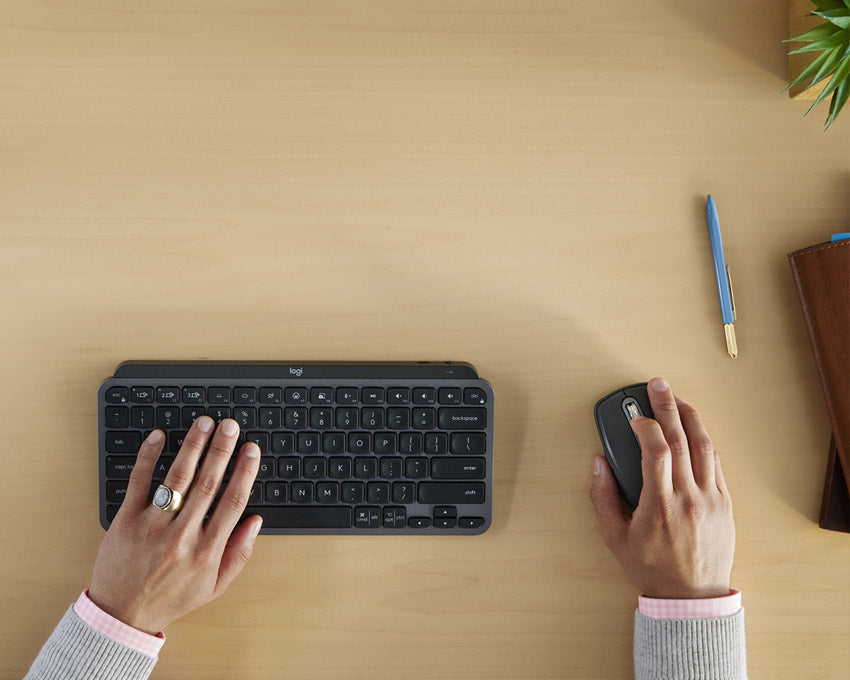 (LS)Logitech MX Keys Mini wireless Combo for Business with Logi Bolt 1000 dpi 2-year limited hardware warranty, global product support