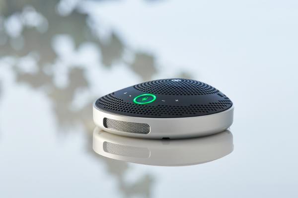 Yamaha YVC200 Unified Communications Speakerphone, Portable USB & Bluetooth - Black - Speakers - Image 2