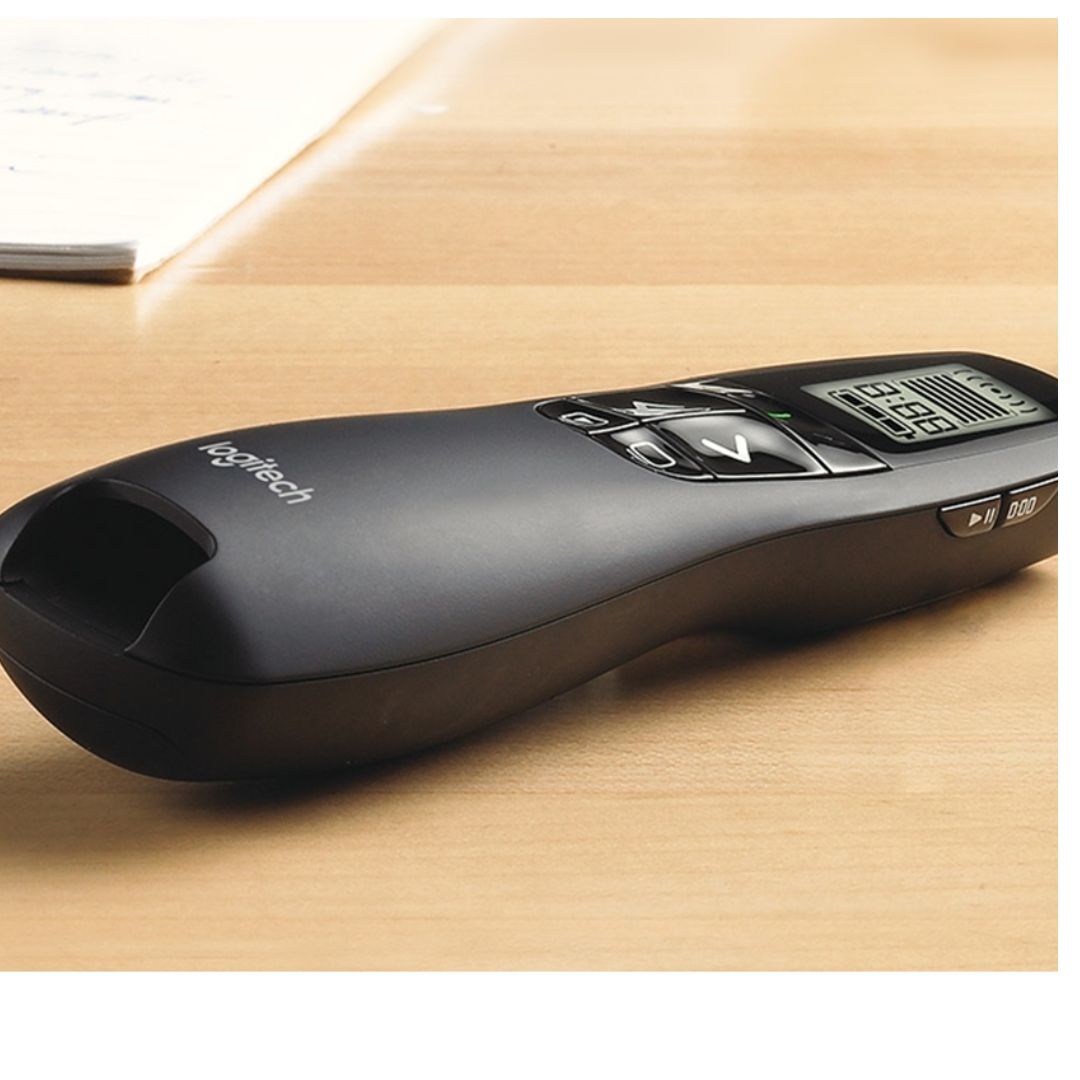 Logitech R800 Laser Presentation Remote LCD display time tracking 30m Range, 2.4GHz Instuitive slideshow controls ~MILT-R700PRO 910-003508
