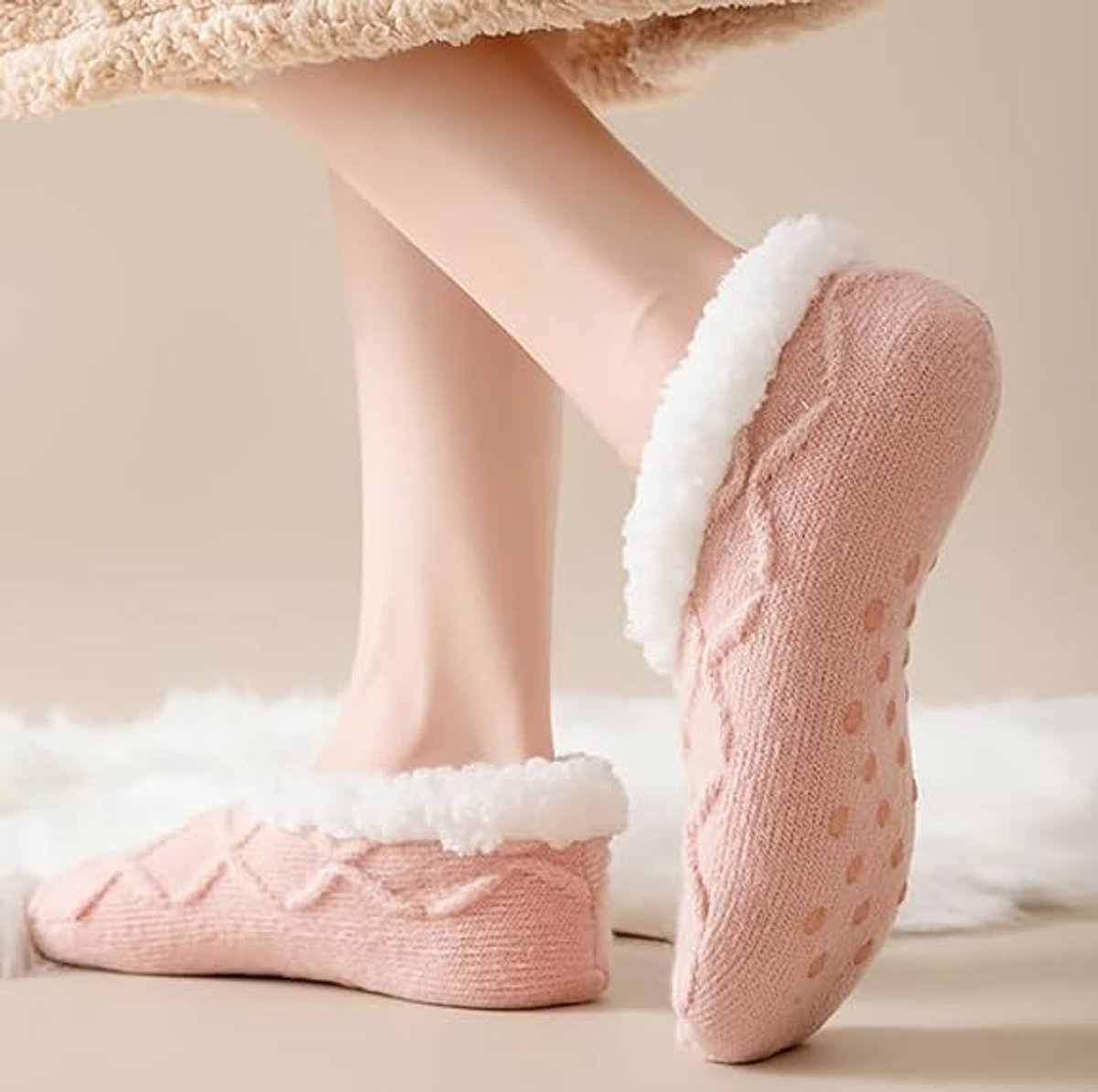 Women's Slipper Socks - Winter Warmth - Fluffy Sherpa lining - Ultra-comfortable for bare feet - One size (Washable) - Image 5
