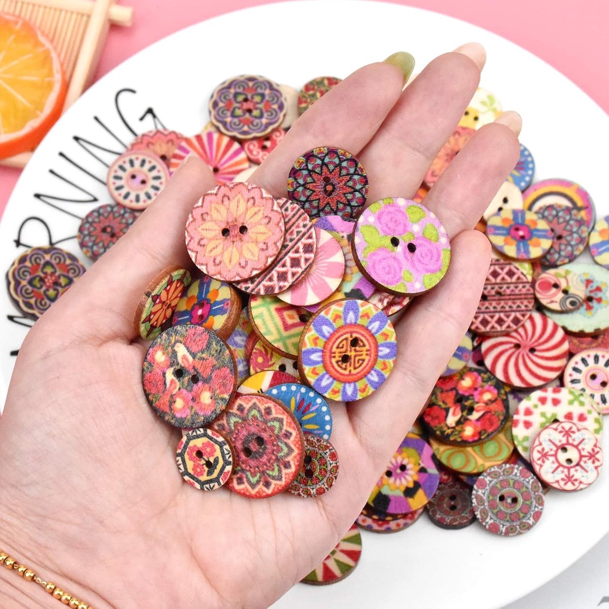 300 pieces - buttons - Clothing Buttons - Sewing Buttons - round children's buttons - 2 holes - wooden sew-on buttons - for sewing, crafting, DIY handmade ornaments - 15 mm, 20 mm and 25 mm, 100 pieces each - Image 5