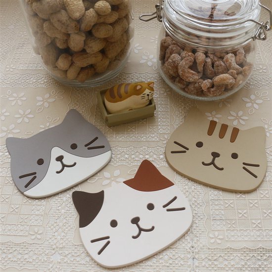 Coasters – Set of 5 – Cute cat design – Made of silicone – Compact, non-slip and heat resistant – Suitable for coffee tables, home use and cafes, also great as a gift for a housewarming or wedding. - Image 6