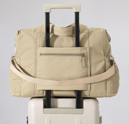 Sports Bag - Waterproof Travel Bag - 24 Liter Carry Bag - Zippered - Lightweight & Durable - Suitable for Gym, Workout & Travel(Khaki) - Image 6