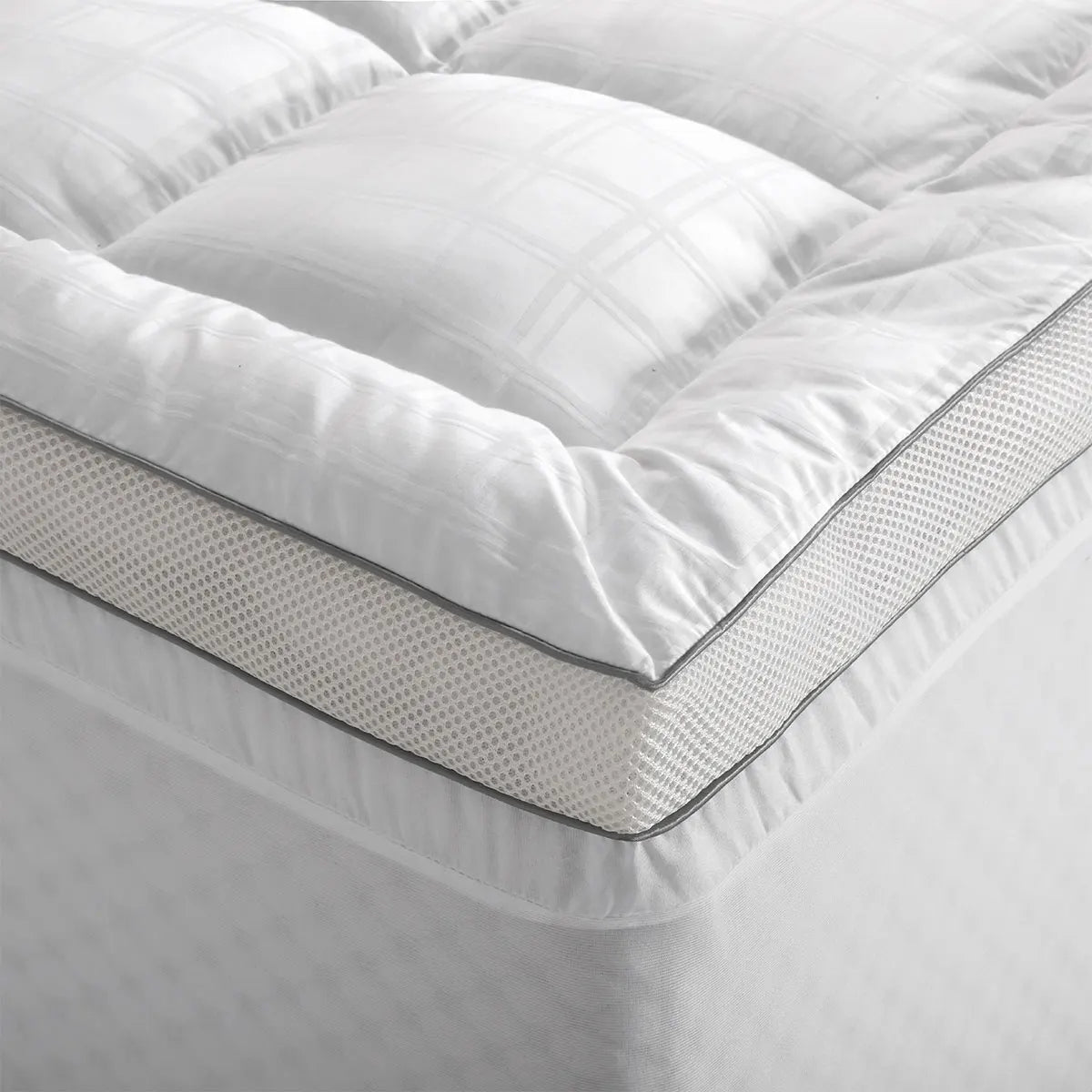 Accessorize Deluxe Hotel Mattress Topper King Single - Image 3