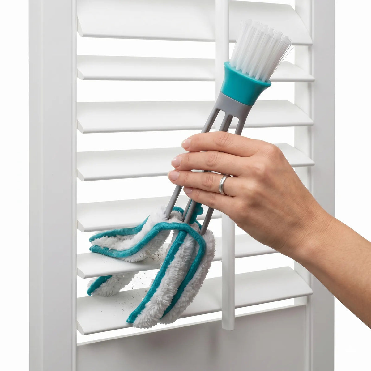 Window Shutter Blinds Brush with Interchangeable Head & Microfibre Attachment - Image 3