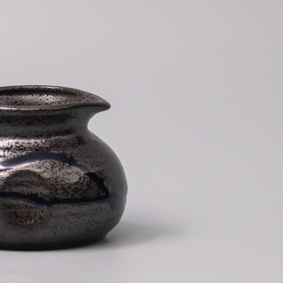 Pourer 120ml Metallic Black Blue Drip Glaze - Image 4