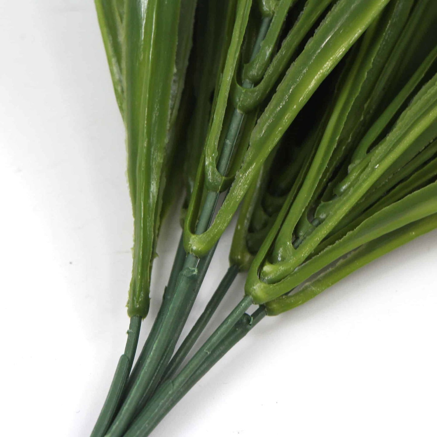 White Tipped Grass Stem UV Resistant 35cm - Image 5