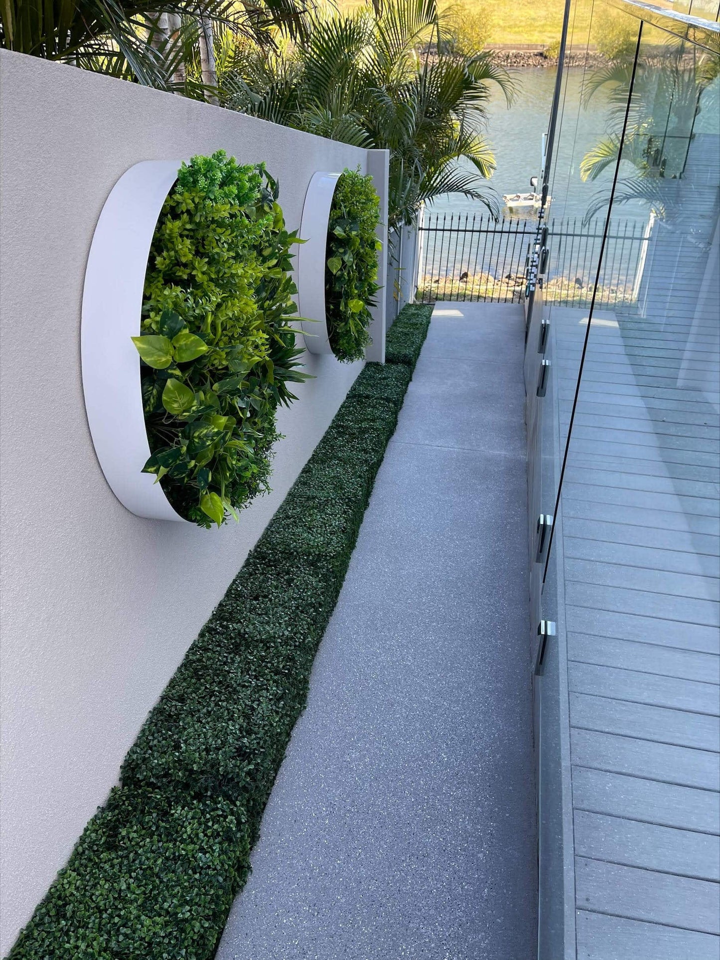 Portable Boxwood Hedge UV Resistant 25cm High 100cm Long - Image 5