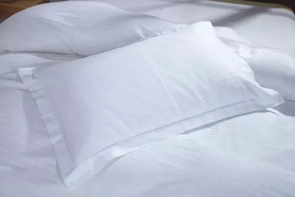 100% Cotton Aura Montreux Dahlia Quilt / Doona / Duvet Cover set - Image 3