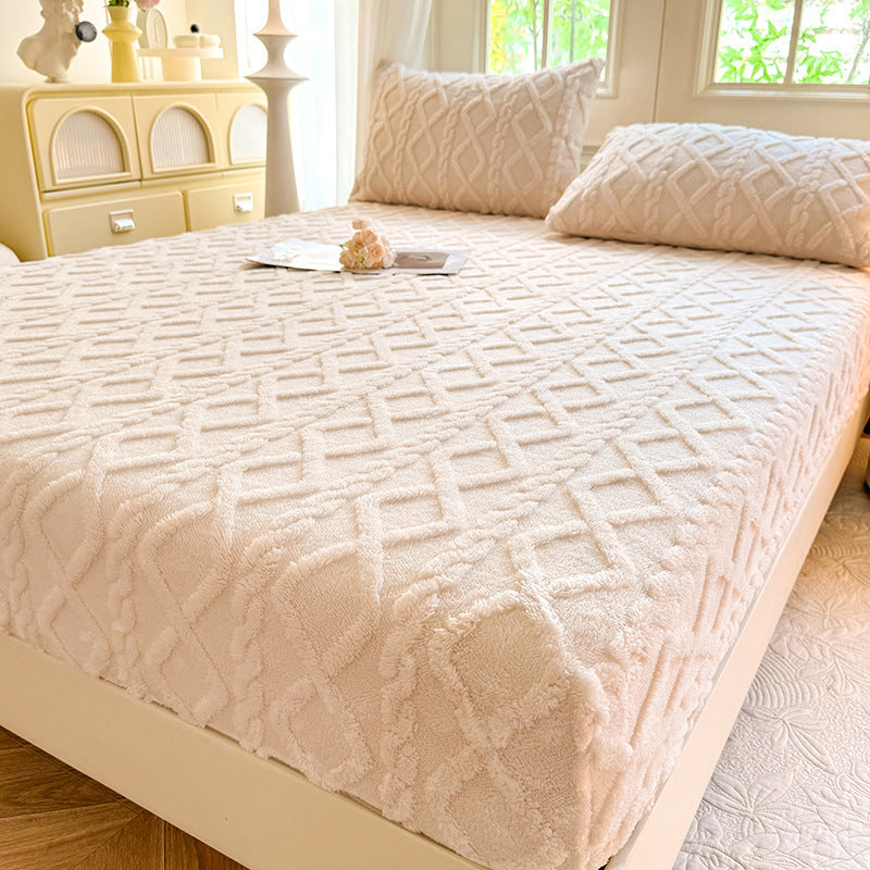 Beige Ultra Soft Plush Fitted Sheet - Winter Warm Plush Bed Sheet Embossed Diamond Pattern (150x200cm) - Image 4