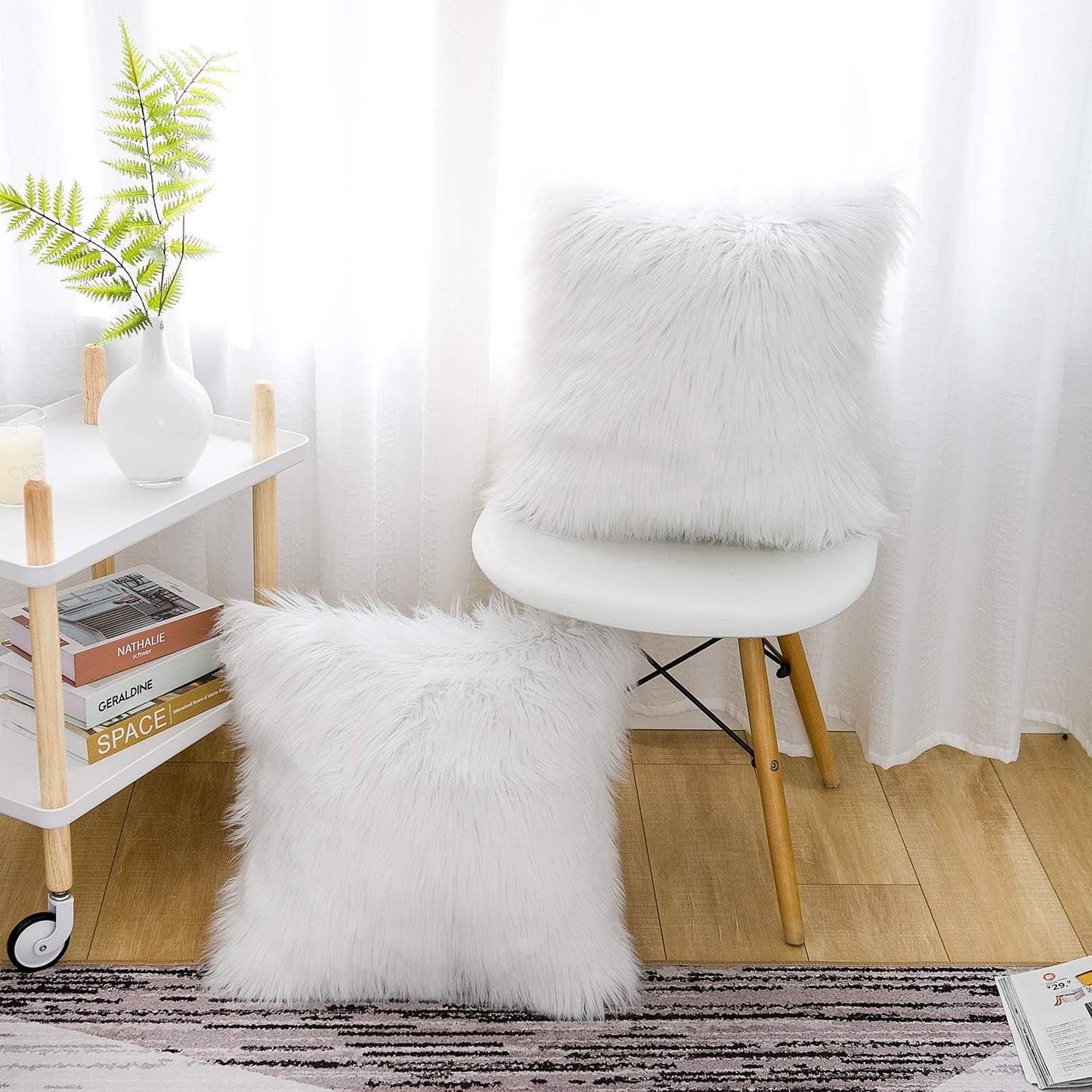 White Luxurious Long Faux Fur Cushion Covers - Set of 2, 45x45cm Soft Plush Decorative Pillowcases for Sofa & Bed - Image 4