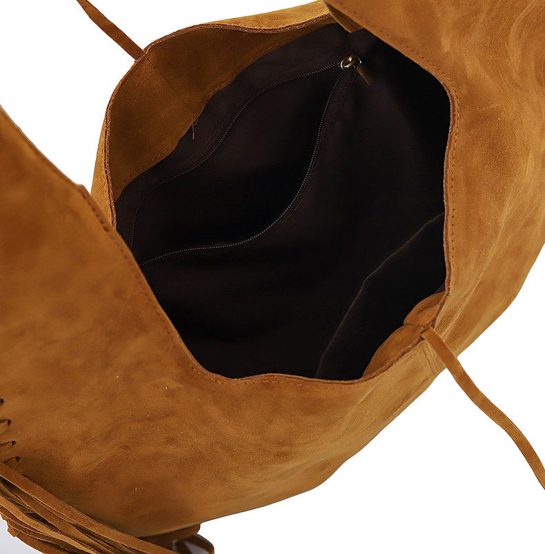 Green Boho Chic Fringed Hobo Bag - Large Capacity Soft Faux Suede Shoulder Tote with Tassel Detail - Image 7