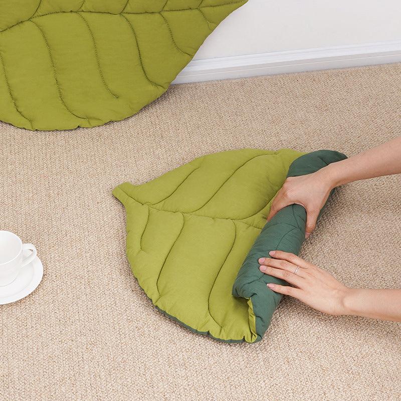Green Heart-Leaf Decorative Pet Mat (66 x 63 CM) - Reversible Thickened All-Season Botanical Floor Pad for Pets & Humans - Image 6