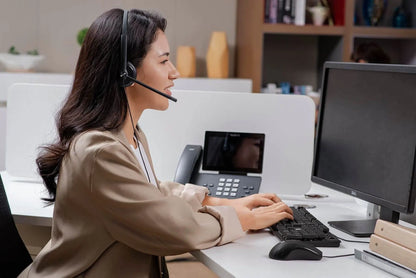 Yealink UH34 Dual UC USB Headset, Lightweight, All Day Wearing Comfort, Ear Wideband Noise Cancel... - Image 4