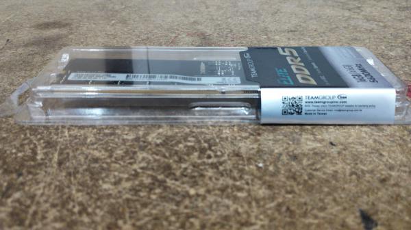 PACKAGE OPENED Team Group Elite 16GB 5600MHz On-Die ECC DDR5 Desktop for SFF / TWR - Memory