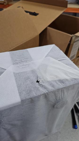 BOX DAMAGE Synology DiskStation DS1823xs+ 8-Bay + 2 x NVMe, 3.5" Diskless, 2xGbE + 1x10GbE, AMD R... - Image 2