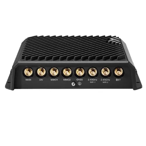 Cradlepoint R1900 Mobile Ruggedized Router, 5G Low/Mid-Band, Advanced Plan, 4x SMA cellular conne... - Image 2