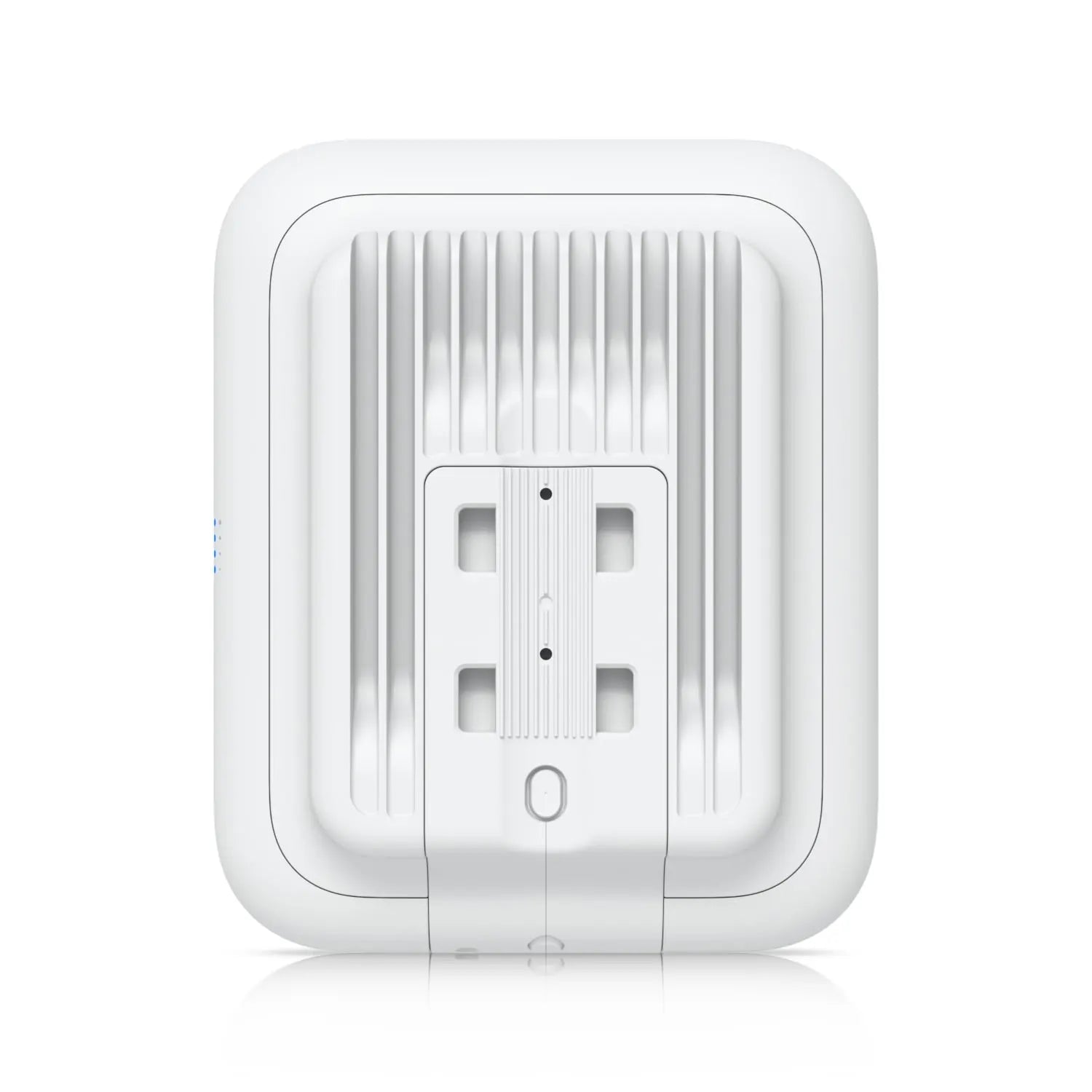 Ubiquiti U7 Outdoor, 4 Spatial Streams, 465 m²  Coverage, 200+ Devices, PoE+ Power, 2.5 GbE Uplin... - Image 2
