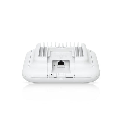 Ubiquiti U7 Outdoor, 4 Spatial Streams, 465 m²  Coverage, 200+ Devices, PoE+ Power, 2.5 GbE Uplin... - Image 4