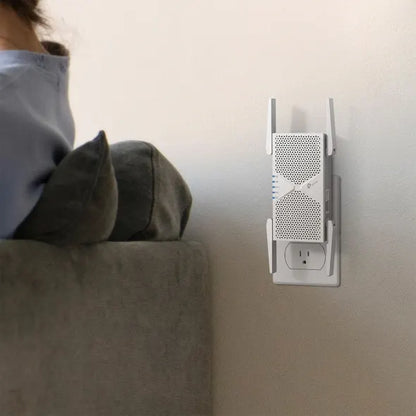 TP-Link RE405BE BE6500 Dual-Band Wi-Fi 7 Range Extender with BE6500 speeds, MLO, 160MHz, 4× anten... - Image 4