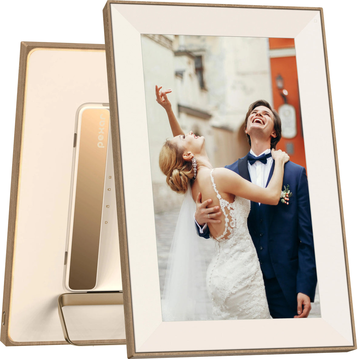 Lexar Digital Picture Pexar 15.6" - New Products