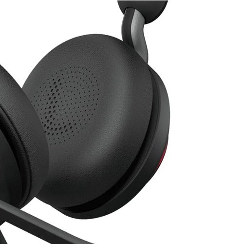 Jabra Evolve2 40 SE Wired USB-CA UC Stereo Headset, 360° BusyLight, Noise Isolationg Ear Cushions... - Image 3