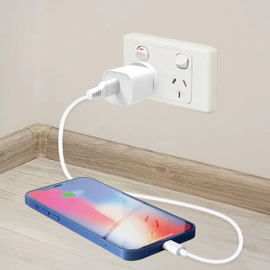 Laser USB-A 18W QC3 Wall Charger White - Image 2