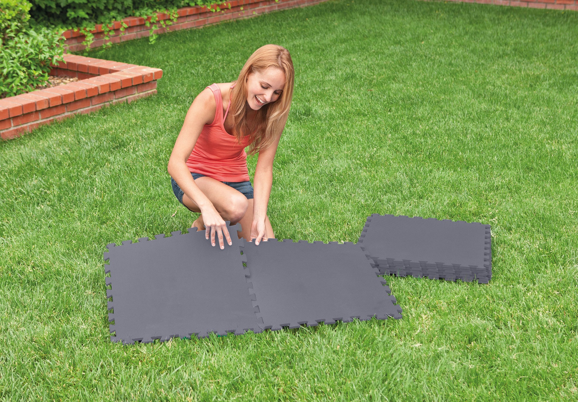 Intex Gray Padded Floor Protector Interlocking 8 x 50x50x0.5cm 29084 - Image 2