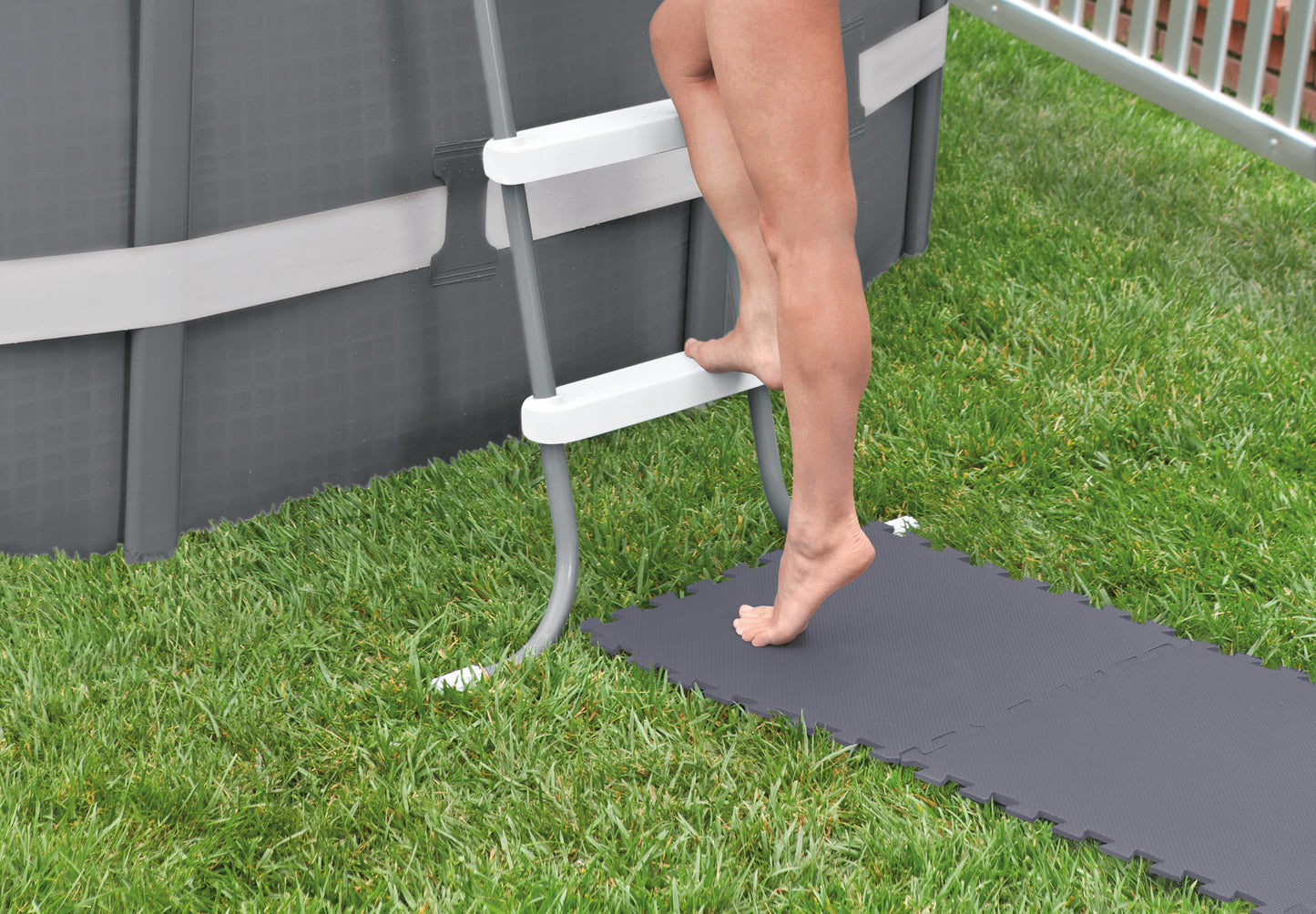 Intex Gray Padded Floor Protector Interlocking 8 x 50x50x0.5cm 29084 - Image 3