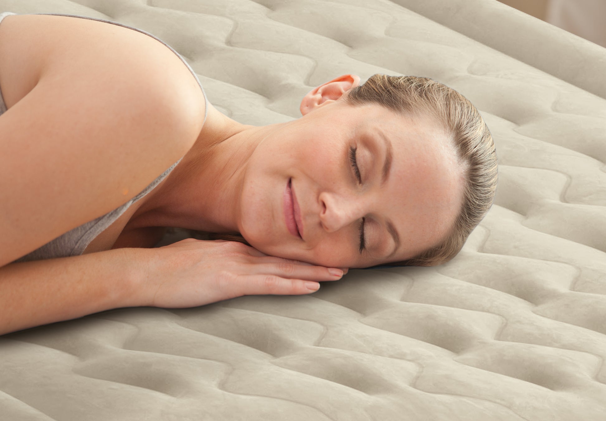 Intex Queen Ultra Plush Airbed 152cm x 203xm x 46cm 64428 - Image 4