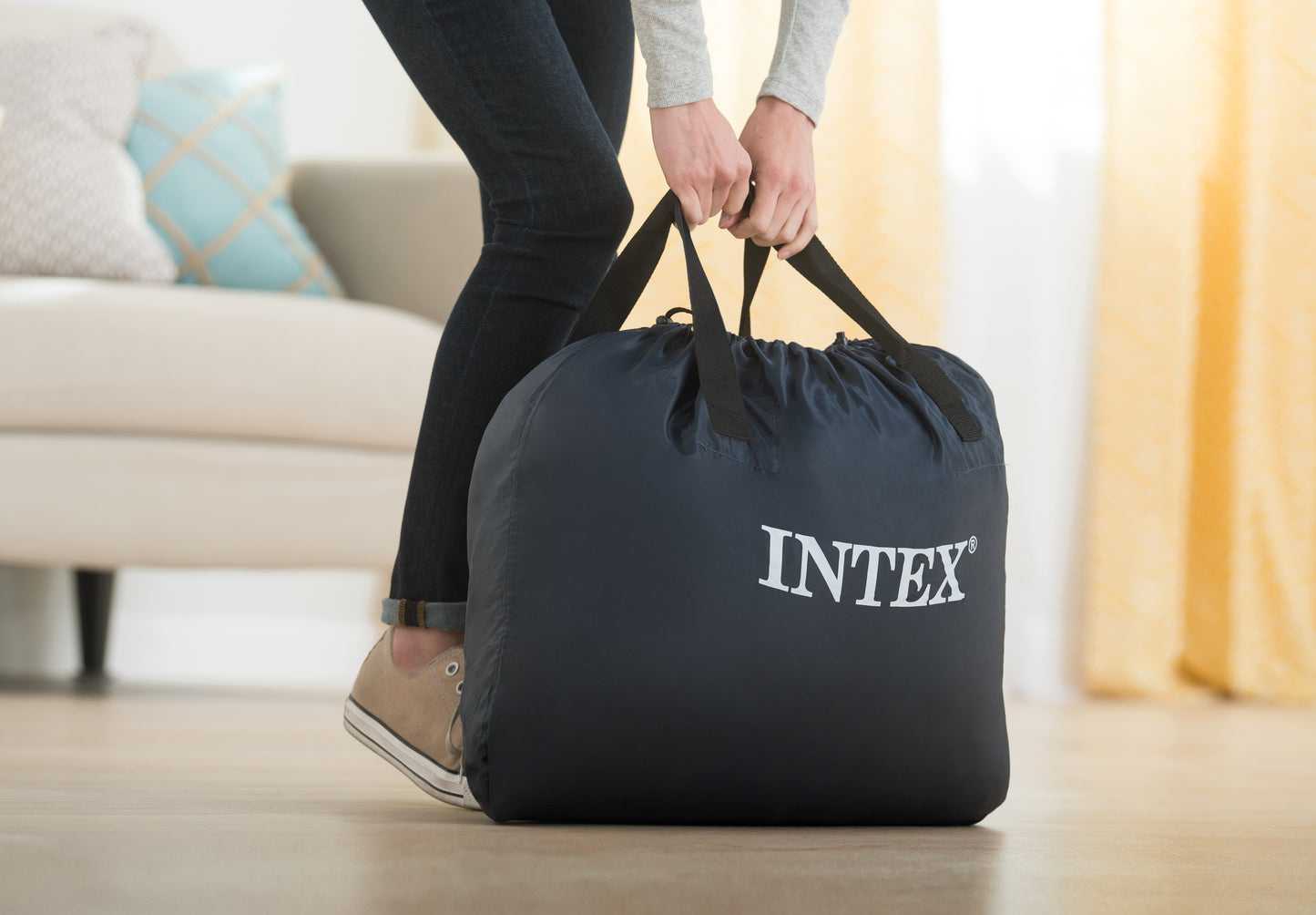 Intex Queen Ultra Plush Airbed 152cm x 203xm x 46cm 64428 - Image 5