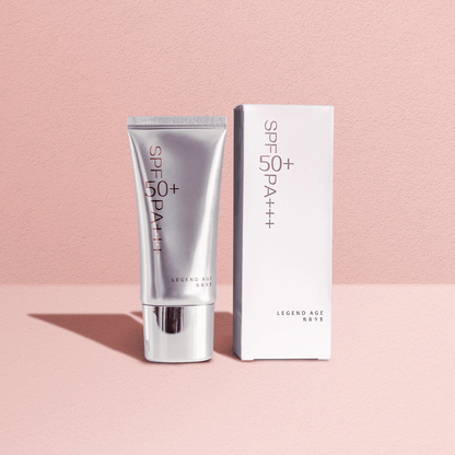 Brightening Sunscreen | SPF 50+ | PA+++ | No White Cast | Nourishing - Image 2