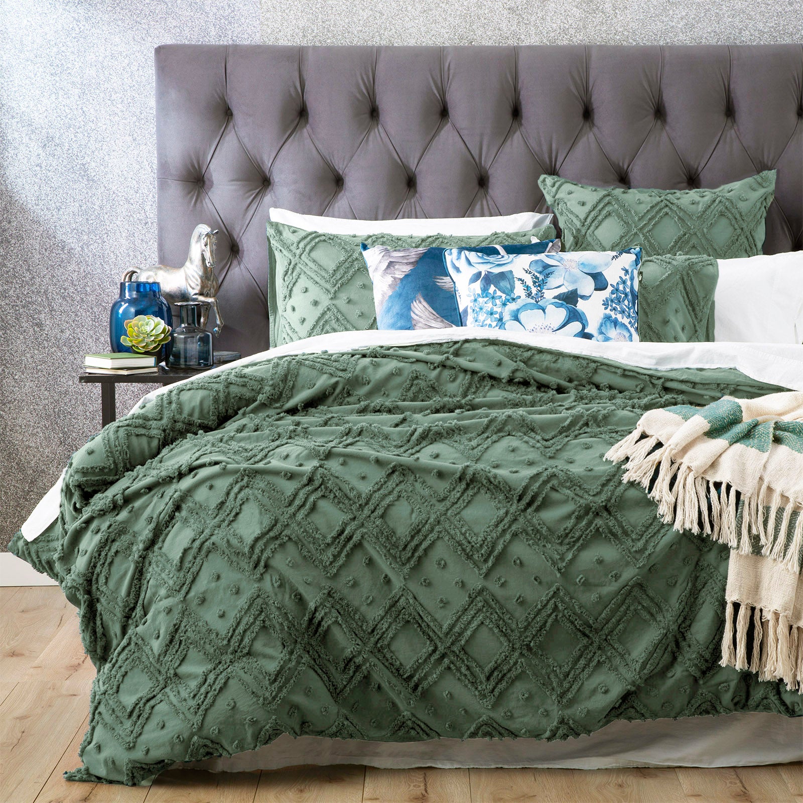 Medallion Sage Cotton Vintage Washed Tufted Quilt Cover set European P/Case by Park Avenue