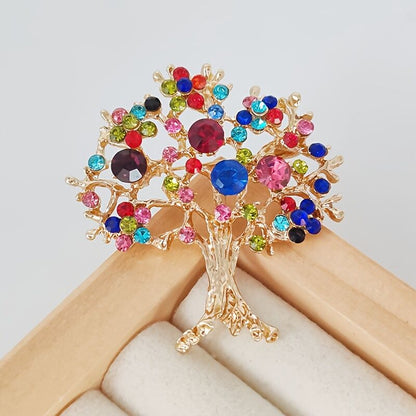 "Everlasting Growth" Tree Crystal Brooch: Carving Eternal Life with Sparkling Branches, Infusing Daily Wear with the Poetic Guarding Power of Nature - Image 4