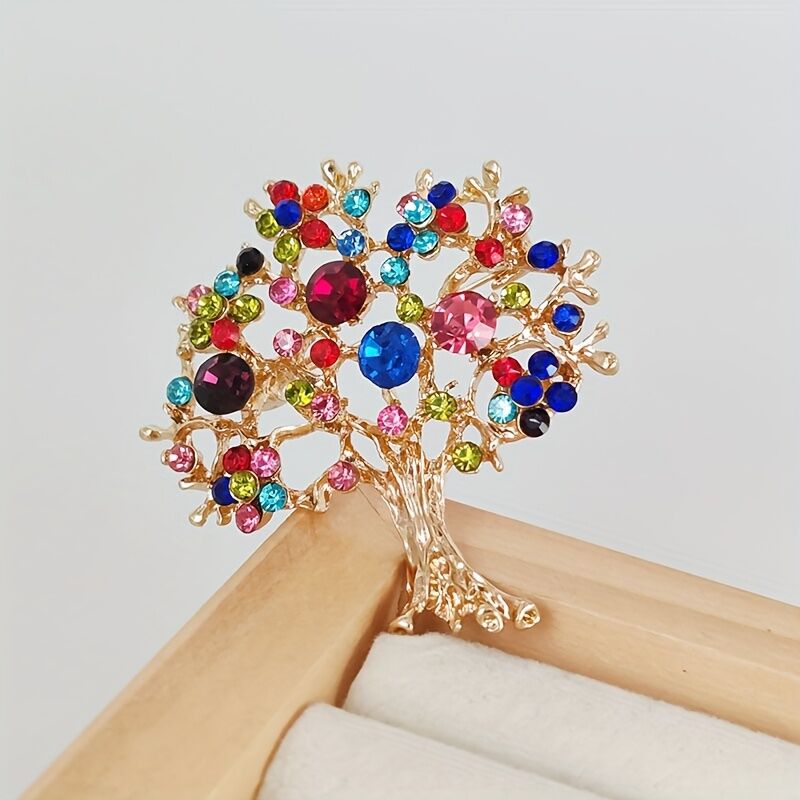 "Everlasting Growth" Tree Crystal Brooch: Carving Eternal Life with Sparkling Branches, Infusing Daily Wear with the Poetic Guarding Power of Nature - Image 6