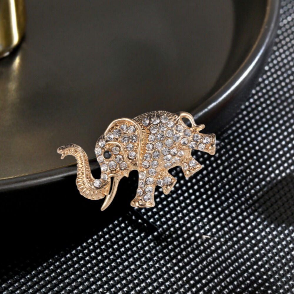 "Crystal Elephant" Elegant Brooch: A 3.6cm Lightweight Silhouette Carrying Auspicious Wisdom, Sparkling Crystals Adorning Daily Wear and Celebratory Elegance - Image 8