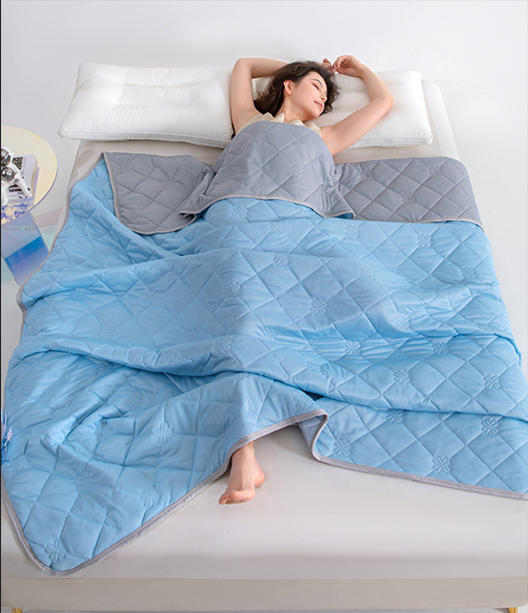 Christmas gifts for loved ones Aussie Summer Cooling Quilt – 4 Sizes, Breathable, Lightweight & Skin-Friendly for Refreshing Sleep All Season(bean paste red,180cm*200cm) - Image 3