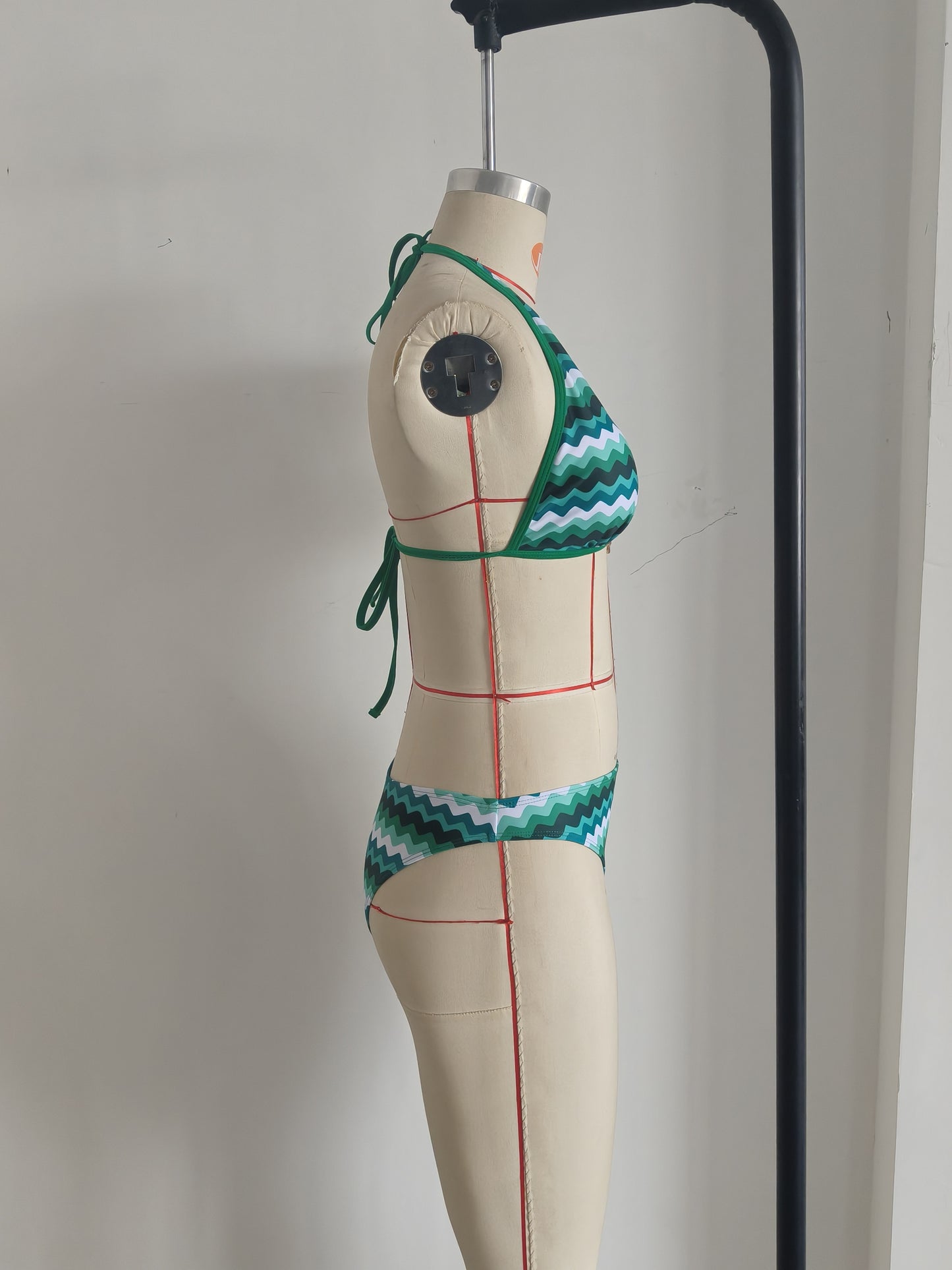 Lake Blue Halter Neck Swimwear with Wave Pattern for Women Size L - Image 5