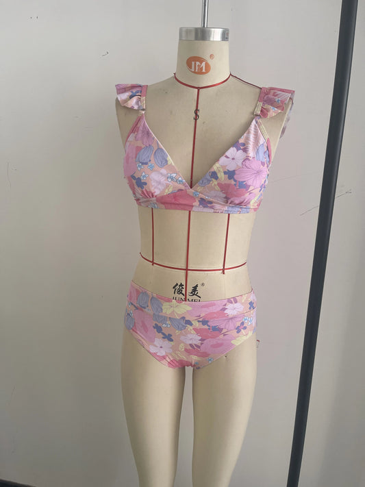 Chic Teenage Design Bikini Featuring Frill Details and Secure Fastening for Beach Days Size M - Image 4