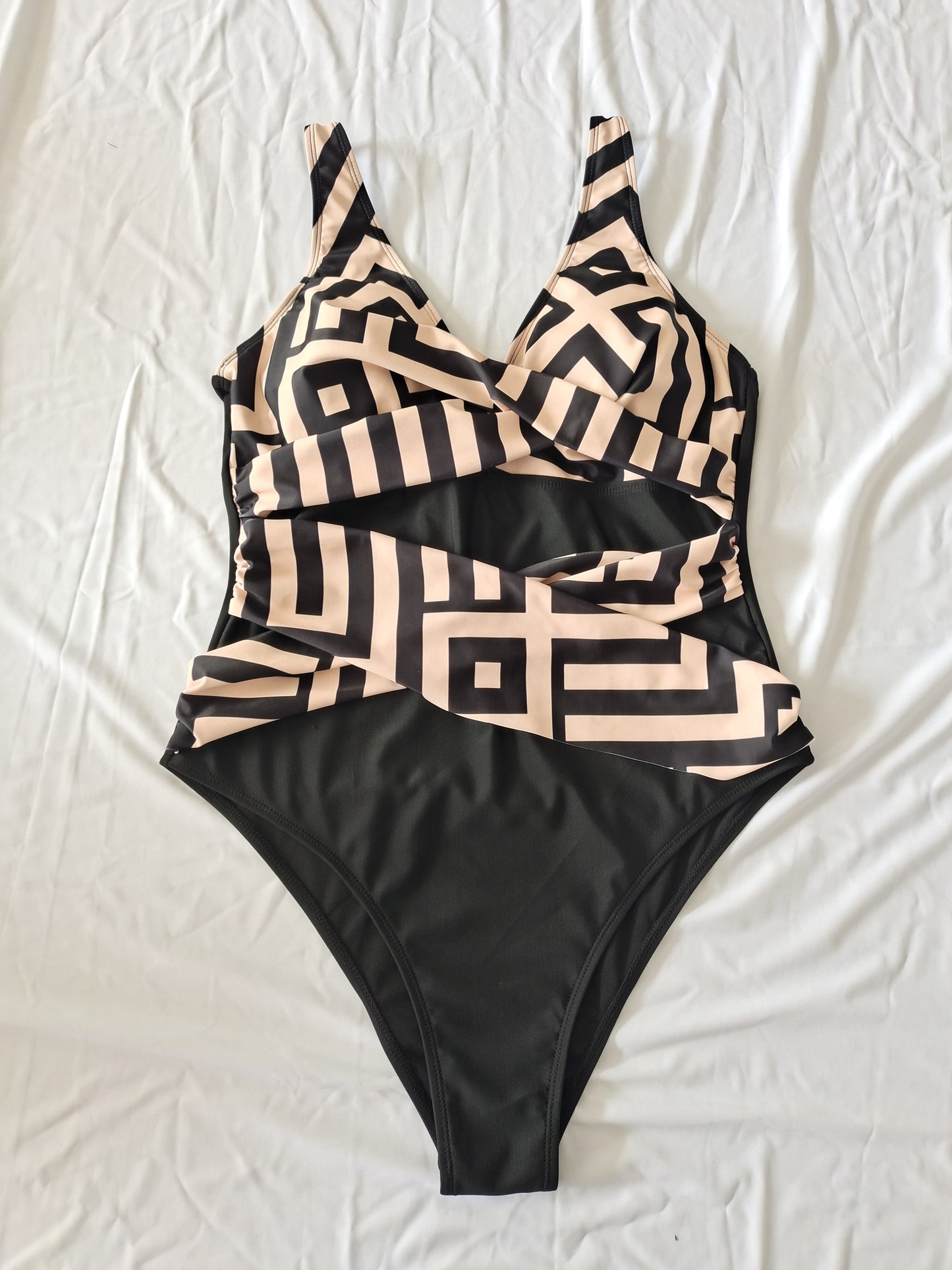 Plus Size One-Piece Deep V-Neck Swimsuit with Waist Tie Design Size 2XL - Image 3