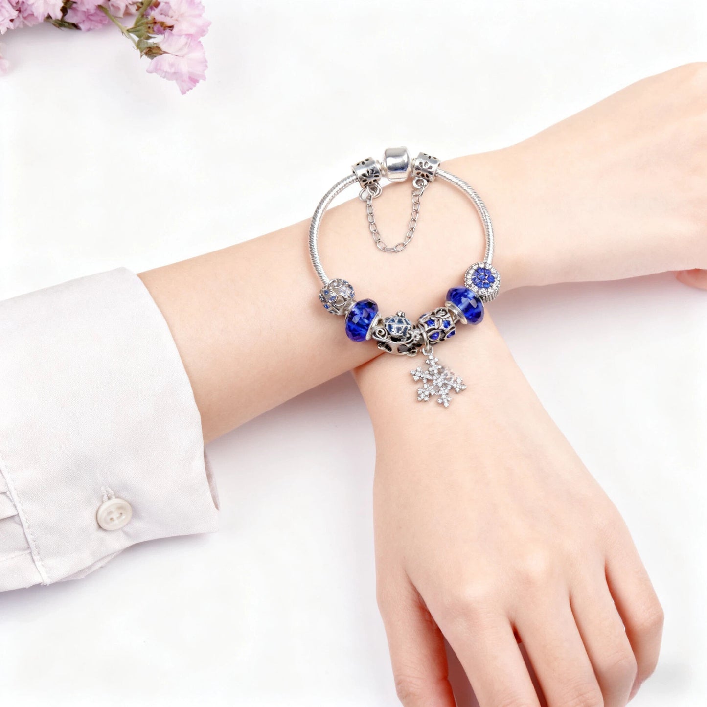Snowflake Pendant Bracelet - Blue Cat’s Eye & Glass Beads, Zinc Alloy with Rhinestone Silver Carved Charms(19cm) - Image 2