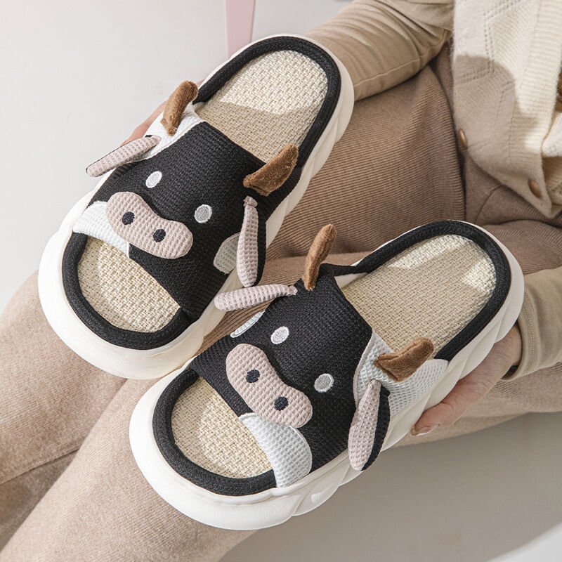 Unisex Cow Cartoon Linen Slippers: EVA Thick Sole Non-Slip Beach Sandals for Couples & Parent-Child, 7 Styles(black-43-44)