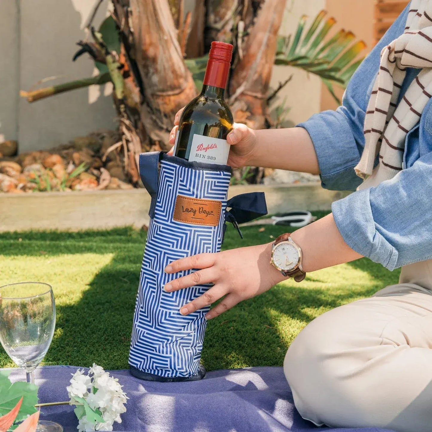 Lazy Dayz Insulated Wine Bottle Tote - Makena - Image 2