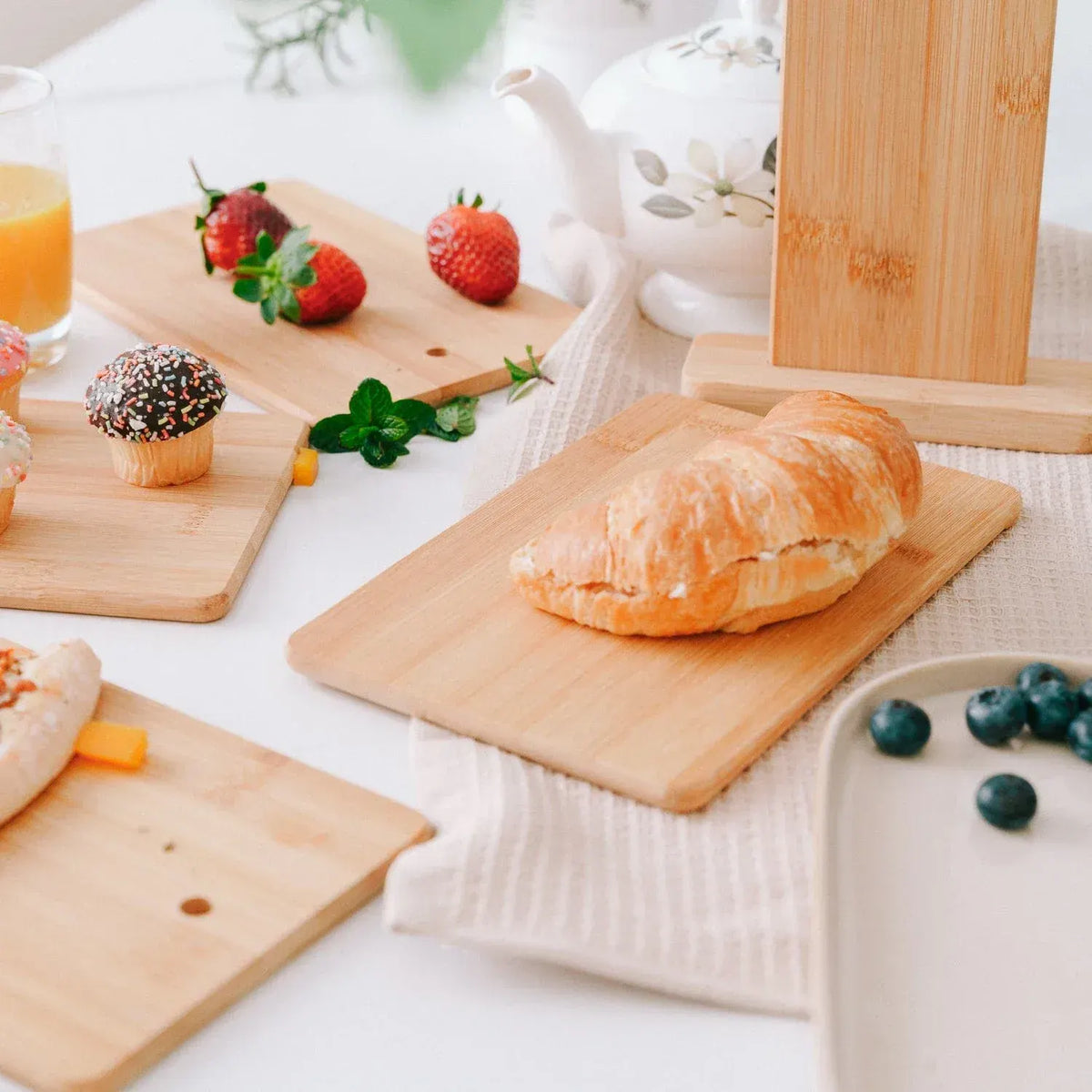 4 Pcs Chopping Block Set With Display - Image 2
