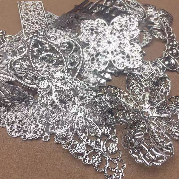 50g/lot Mixed Metal Flower Petals Filigree Wraps Clutches White - Image 4