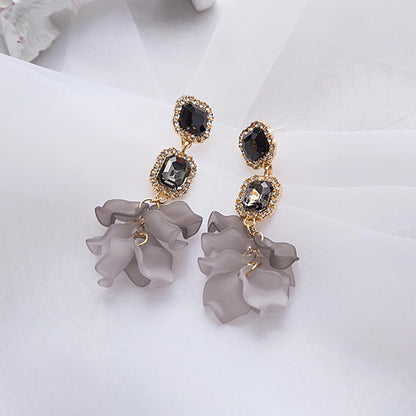 Vintage Acrylic Black Rose Petal Earrings for Women,Dangle Exaggerated Flower Earrings Statement Floral Tassel Earrings Valentine's Day Gift - Image 2