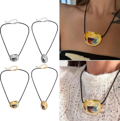 Oval Bead Clavicle Chain Fashionable Geometric Pendant Necklace - Image 3