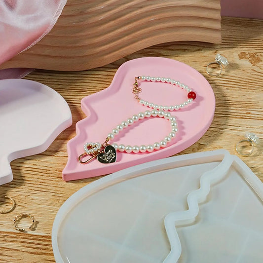 Heart Jewelry Tray Silicone Mold, Epoxy Resin Casting Mold for Jewelry Storage - Image 2