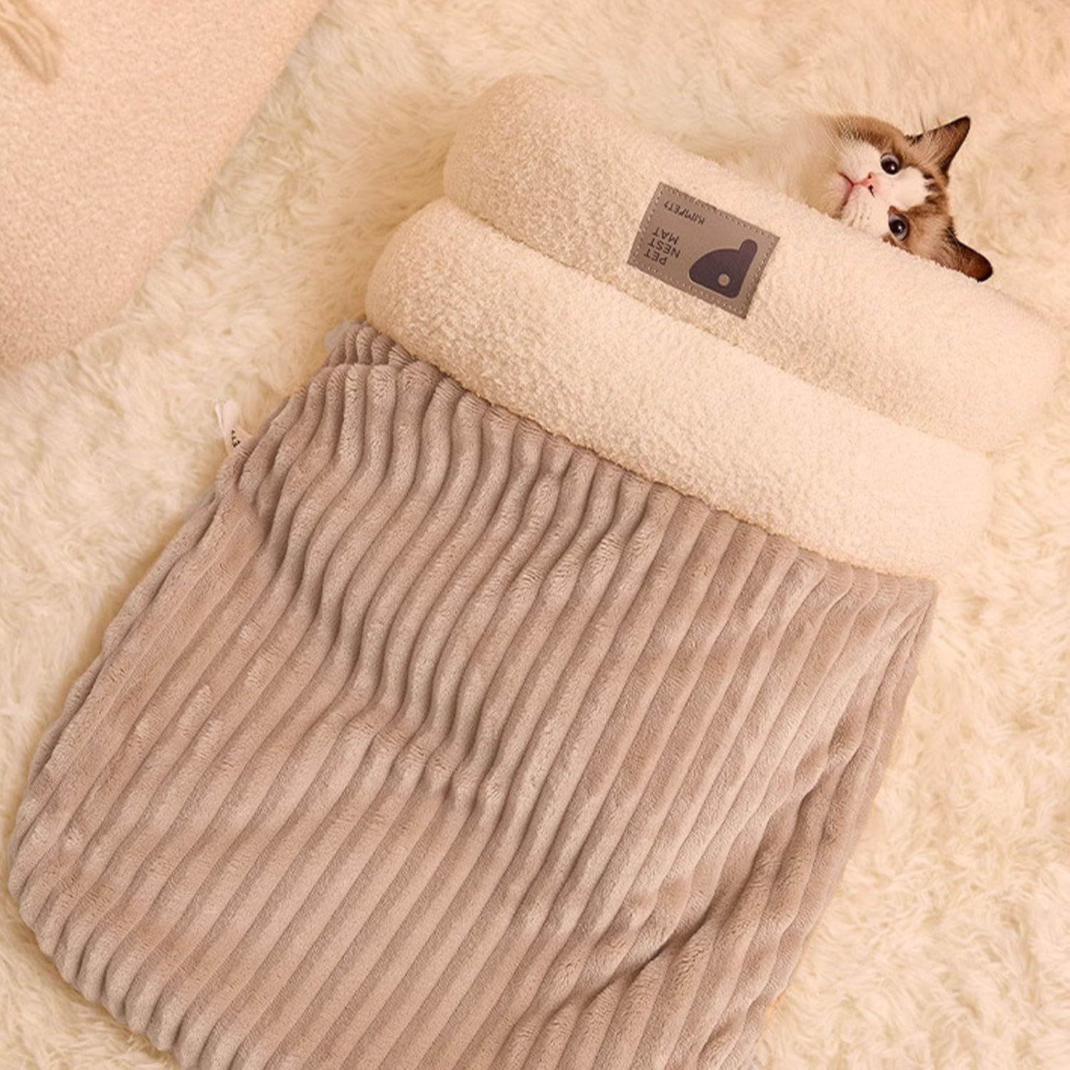 Cozy Cat Sleeping Bag Warm Washable Pet Bed Gray Size L 34x20x20cm - Image 3