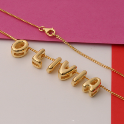 Custom letter necklace with a complete set of letter beads from A to Z, 10mm heart pendant, three colors available, chain accessory included - Gold - Image 4